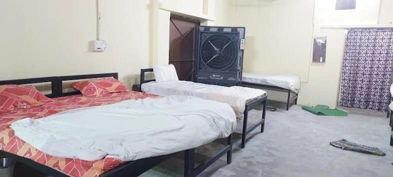 Shree Kashi Govardhan Dham Hotel Ujjain Ngoại thất bức ảnh